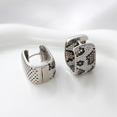 Snake Print Leopard Print Earrings Micro-Inlaid Zircon Elegant and Sophisticated