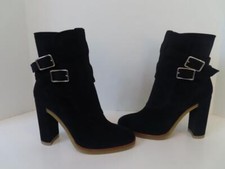NWOB Gianvito Rossi Navy Suede Ankle Double A...