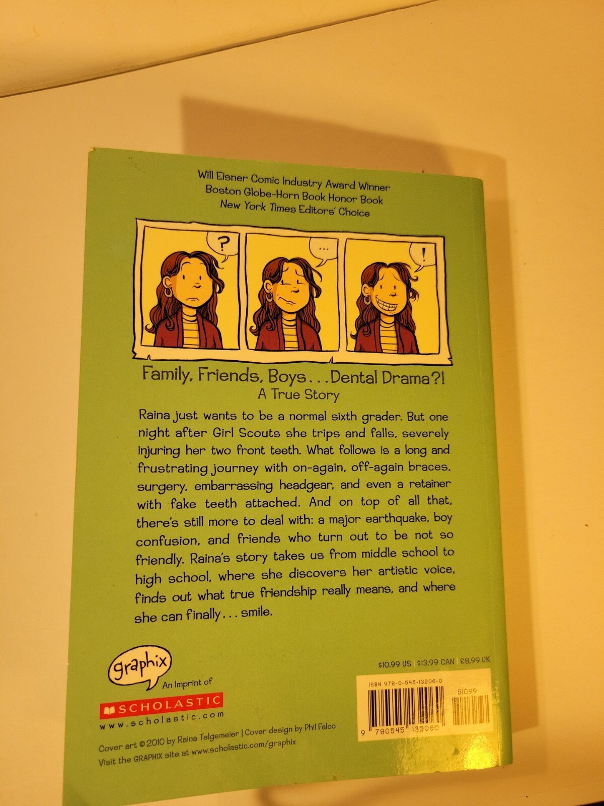 Smile by Raina Telgemeier (2010, Trade Paperback)