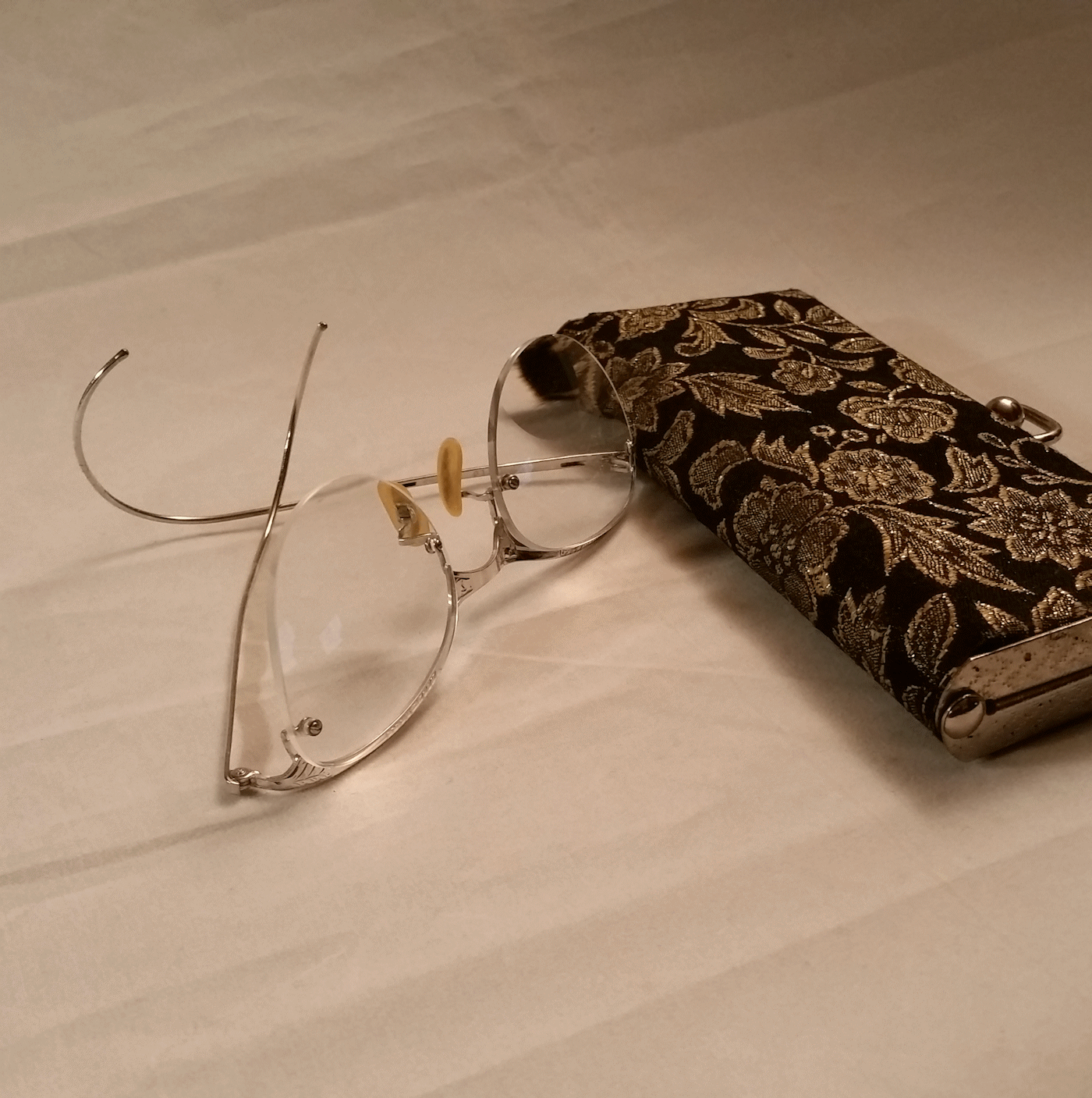 SHURON CAT EYE True Antique Eyeglasses and Case - Picture 12 of 12
