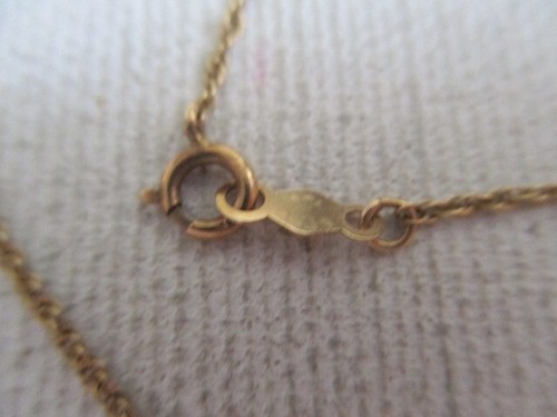 14k Yellow Gold Love Knot & Diamond Pendant Chain Necklace 19.5” 2.7 Grams - Picture 4 of 9