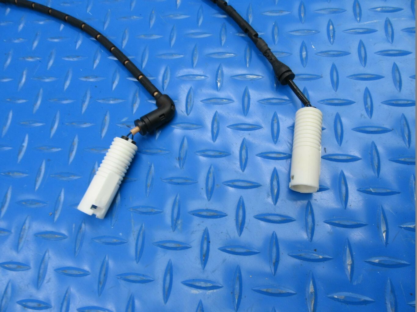 Rolls Royce Phantom Drophead Coupe front & rear brake pad wear sensors #7358