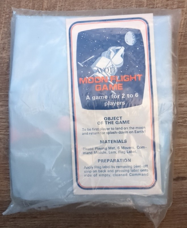 Vintage 1970 Avon Moon Flight Game 2-6 Players Be The First To Land On Moon