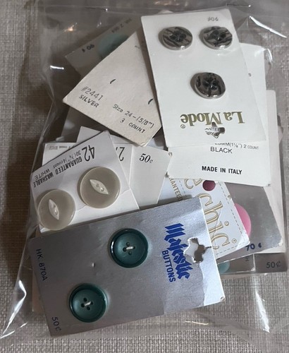 Huge 5 Lb Vintage Buttons Lot Celluloid Early Plastic Loop Shank MOP Vtg Variety - Picture 10 of 19