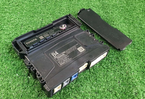 Lexus GS-F GSF 2018 Tranceiver Controller Module 86740-30290 Oem Used: Fits GS - Picture 11 of 11