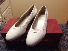 NIB Auth Salvatore FERRAGAMO Taupe Pumps Ribbon Brass Detailing 7B