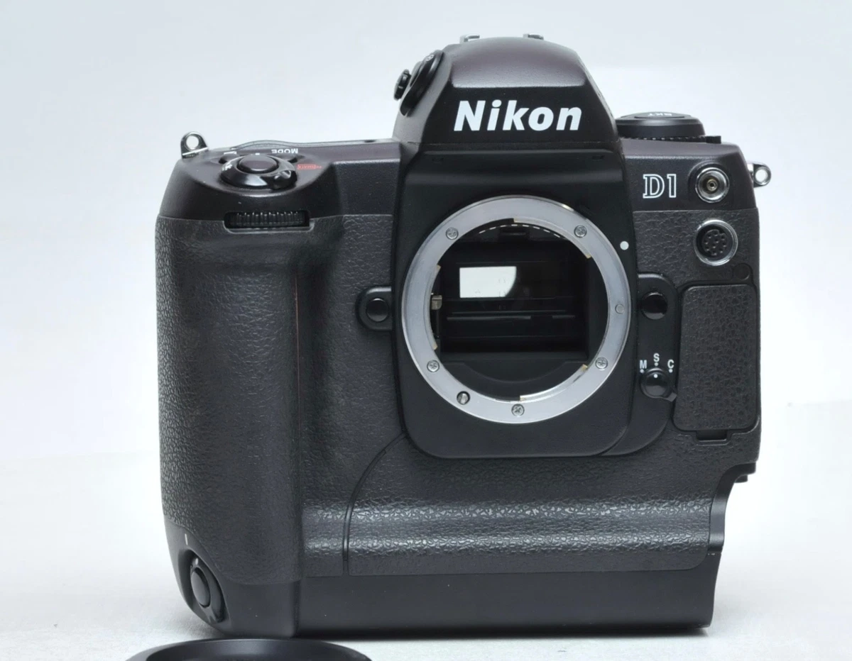 K404【アンティーク】Nikon ニコン　D1 K404【アンティーク】Nikon ニコン D1 カメラ