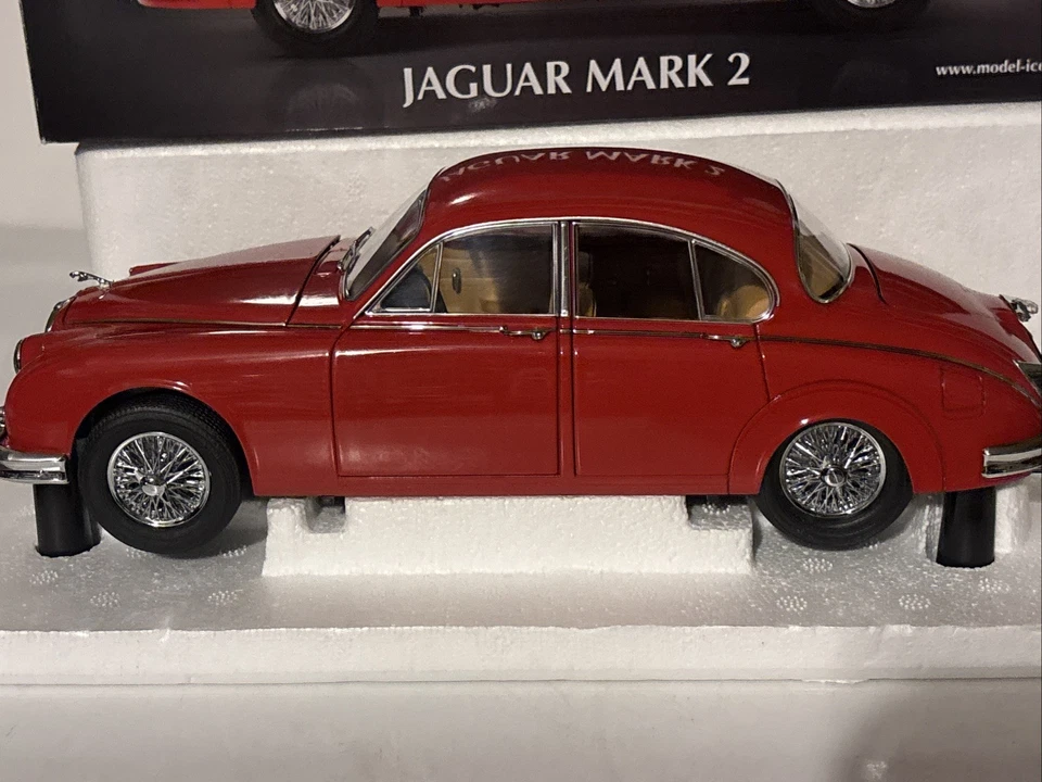 1962 Jaguar Mark 2 Carmen RED 1:18 Model Icons Sports Car NIB COA - Image 2 of 4