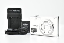 Nikon COOLPIX S3000 Silver 12.0MP 4x Optical Zoom Compact Digital Camera Silver