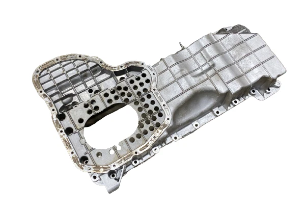 Original Chevrolet GMC 6,6 L LML Duramax cárter de aceite superior 2011-2016 Foto 2 de 4