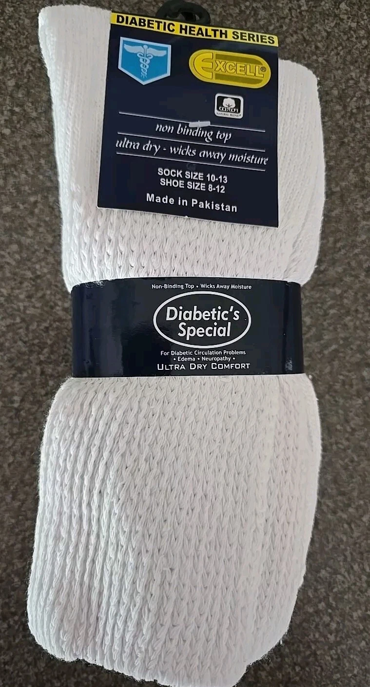 Three (3) Pair ~ WHITE ~ Diabetic ~ Wicks Moisture ~ Mens' Size 10-13 Crew Socks