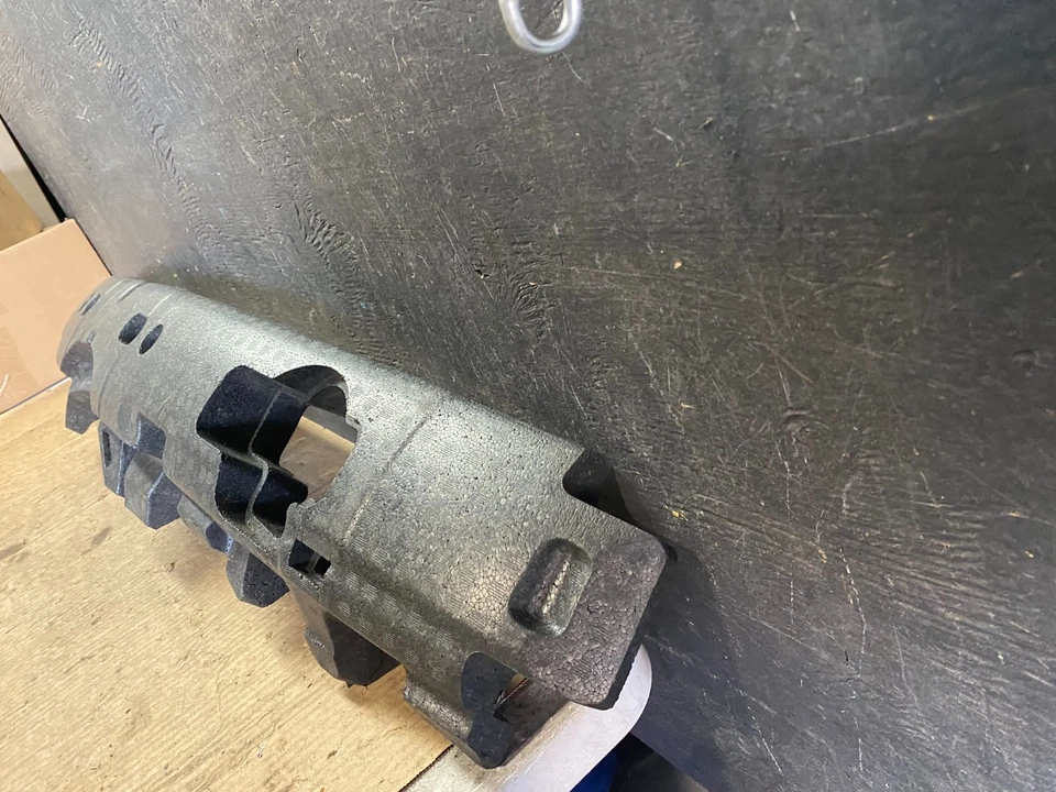 Parachoques delantero Jaguar S-Type 2003 a 2008 refuerzo amortiguador espuma OEM O6109 Foto 2 de 4