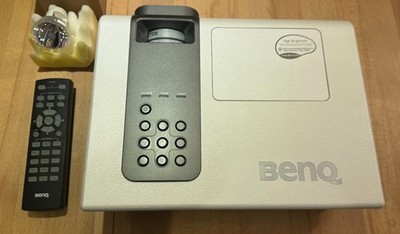 BenQ W1000 Beamer + Ersatzlampe + Fernbedienung DLP weiss FullHD  Kontrast3000:1