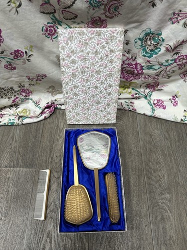 Delina 4 Piece Dresser Set In Original Box - Picture 7 of 10