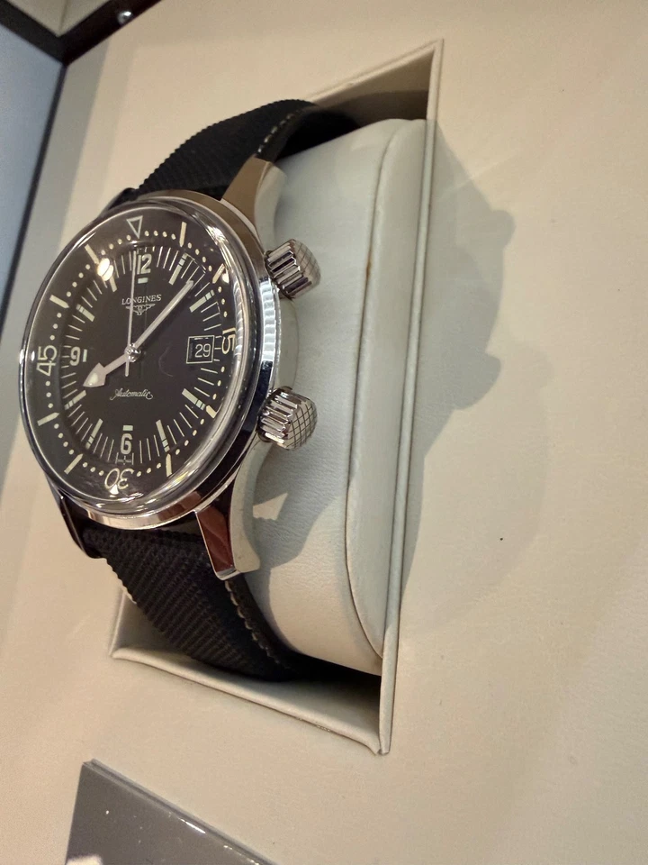 Longines Legend Diver Men's Black Watch - SWISS Masterpiece-MINT - image 3 of 4