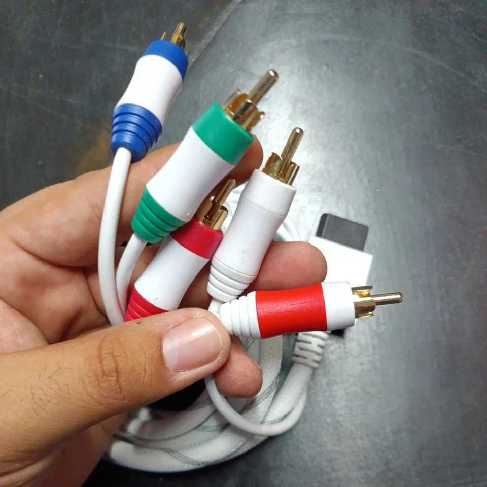 Brand New Component Video Cable for Nintendo Wii or Wii U Systems - Image 4 of 4