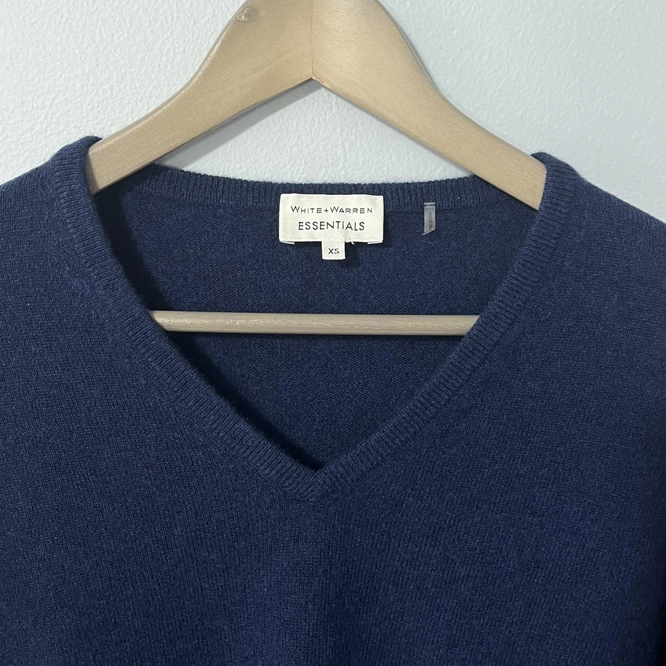 Suéter Blanco + Warren Essentials Para Mujer XS Azul Marino Cachemira Cuello en V Pullover Foto 2 de 4
