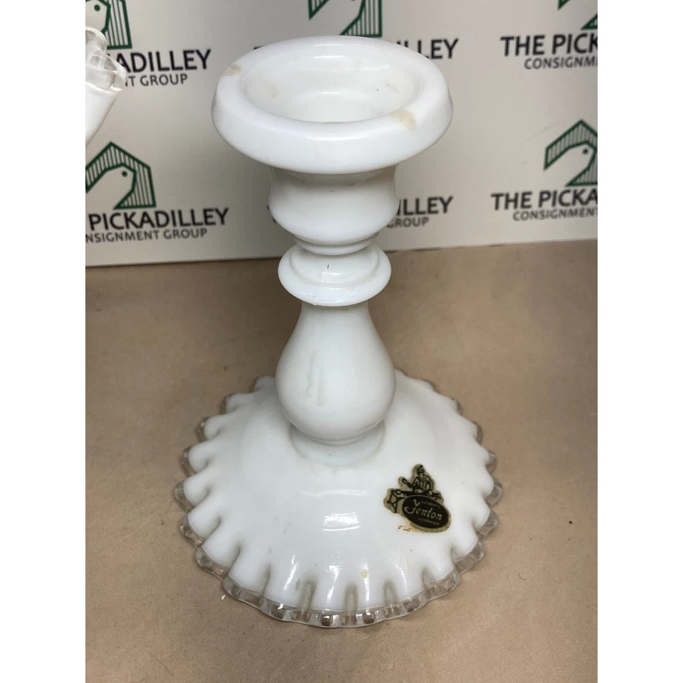 Винтажный декор набор чаш и подсвечников Fenton из молочного стекла с гофрированным пьедесталом - Изображение 3 из 4