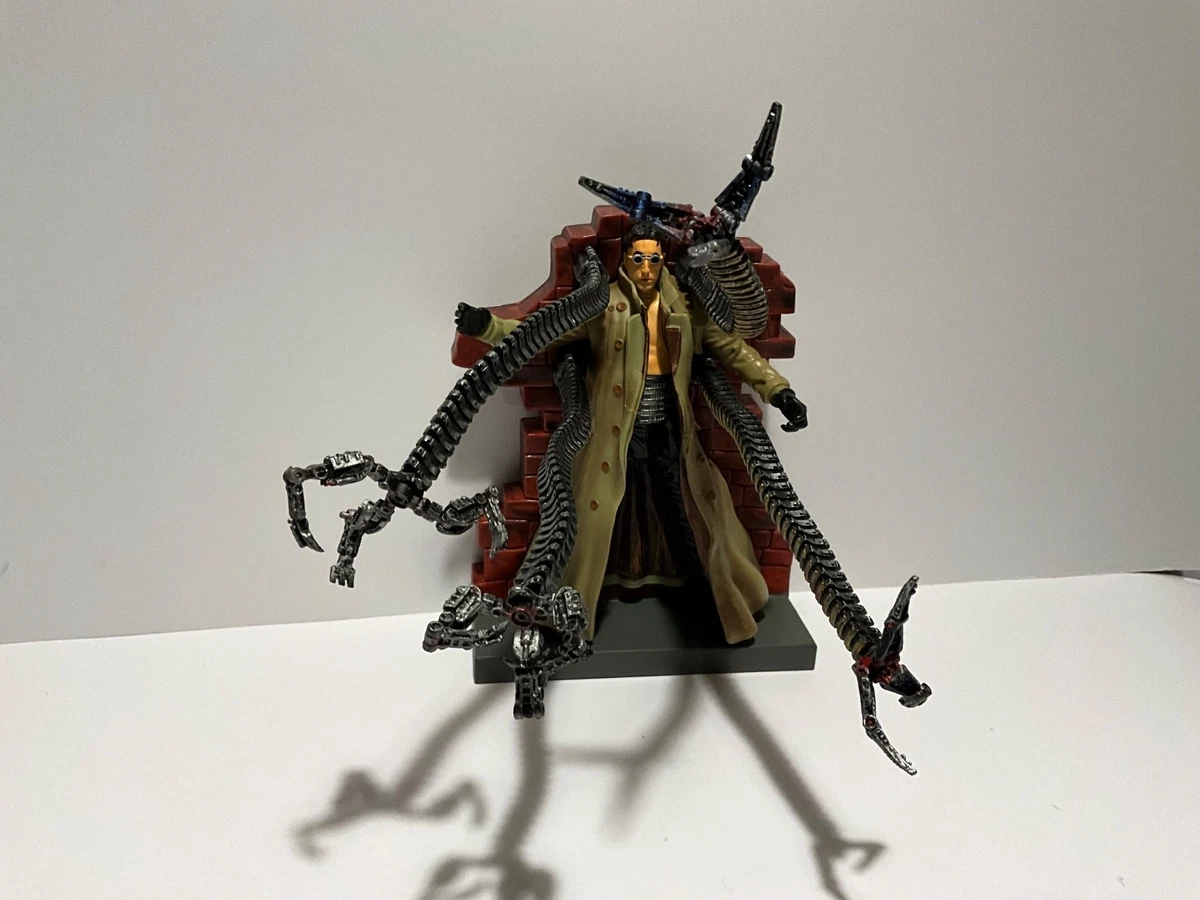 Doctor Octopus/Doc Ock Brick Wall Action Figure Spiderman 2. 2004 Toy Biz Marvel