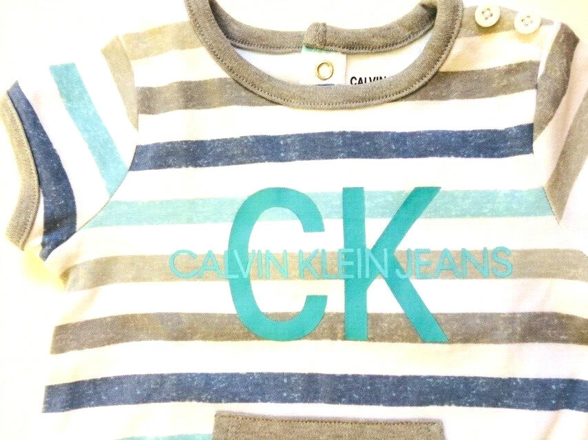 Mameluco Calvin Klein Bebé Niño Rayas Logo MULTICOLOR Talla 12M y 18M -NUEVO CON ETIQUETAS Foto 4 de 4