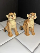 Safari LTD Orange Siberian Tiger Vanishing Wildlife Set 2 Tigers Animal Figures