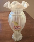 FENTON GLASS 2004 HONOR COLLECTION "AUTUMN BEAUTY" VASE #181