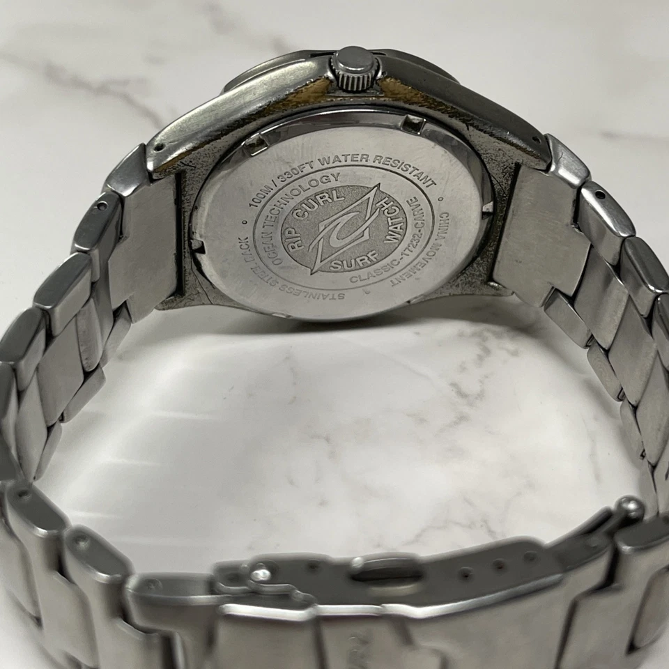 VINTAGE Rip Curl Carve 17232 Surf Watch 100M – Stainless Steel – Needs Battery - image 4 of 4