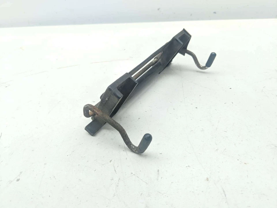 Защелка переднего водительского сиденья 04 Kawasaki EX 500 Ninja 500R - Изображение 3 из 4