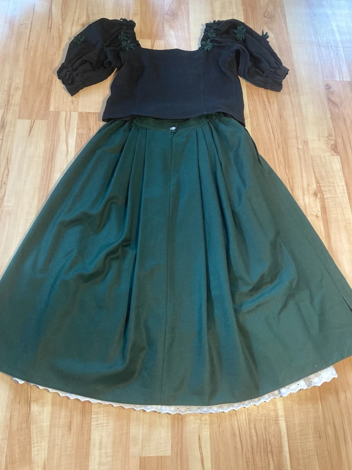 Trachten-Set Gr. 40/42 | C&A | Herbstfest Wiesn Dirndl Rock & Bluse - Bild 2 von 4