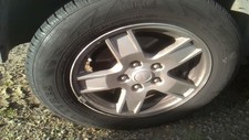 Wheel 17x7-12 Aluminum Laredo Fits 05-07 Grand Cherokee 31289890