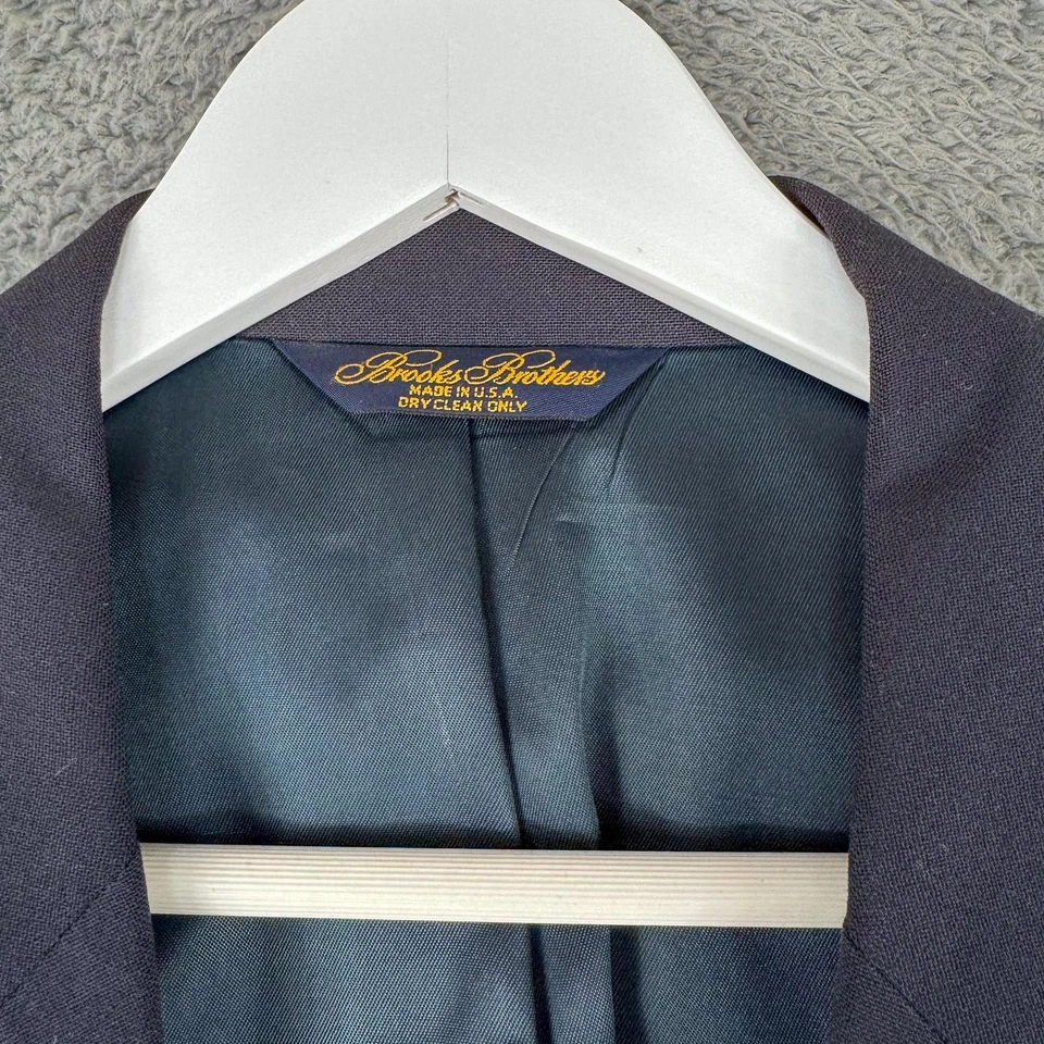 Vintage Brooks Brothers Blazer Mens 46 Blue Wool Gold Button Brooksgate 90s USA - Image 2 of 4