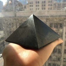 1.18"~2.36" Original Schungit Pyramide Poliert 4G 5G EMF Steine Shungite Heilung