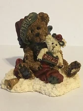 BOYDS BEAR CHRISTMAS FIGURINE HONEY B ELFBERG WITH GABRIELLA...BELIEVE NEW 1998
