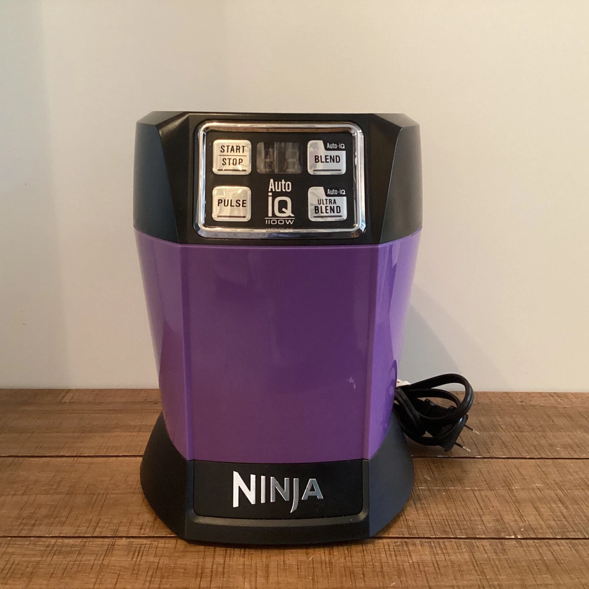 Nutri Ninja Pro 1100w Auto IQ BL482 Smoothie Juicer Blender Purple Base