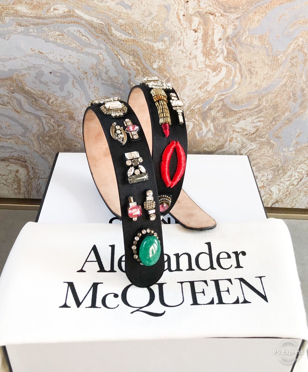 Alexander McQueen Black Crystal Embellished Lips Satin Waist  display picture 1