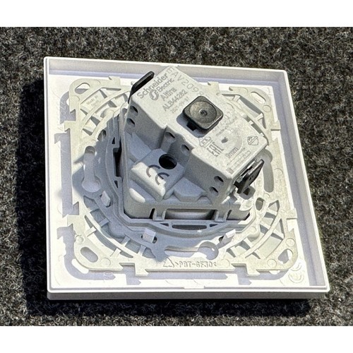 Prise 2P+T 16A standard Allemand SCHUKO blanc polaire incliné complet avec supp - Bild 4 von 4