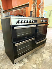 Belling Freestanding Gas Cooker 7 Hobs 3 Ovens Digital Display Black/Silver