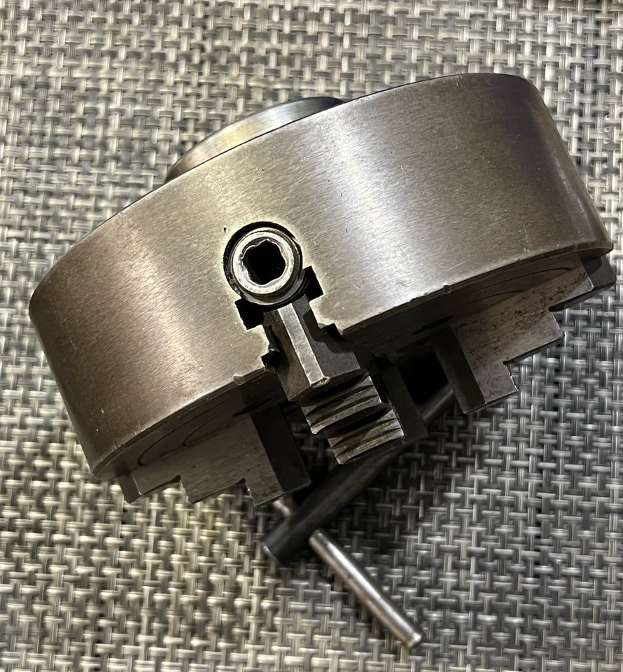 Torno South Bend de Skinner 4 mordazas 1-1/2" 8 tpi portabrocas 6" 4006-45 con llave bonita (4B) Foto 4 de 4