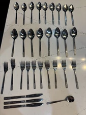 31 Pieces Customcraft CUS3 Stainless Textured Silverware Flatware Taiwan