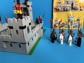 Lego 6080 Kings Castle with Instruction Vintage