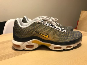 air max plus wave grid