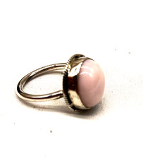 Beautiful 925 Sterling Silver Pale Pink Shell Ring, Size 7.25  Perfect  325