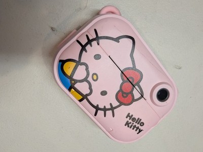 Kidamento Hello Kitty Instant + Digital Camera Pre-owned 