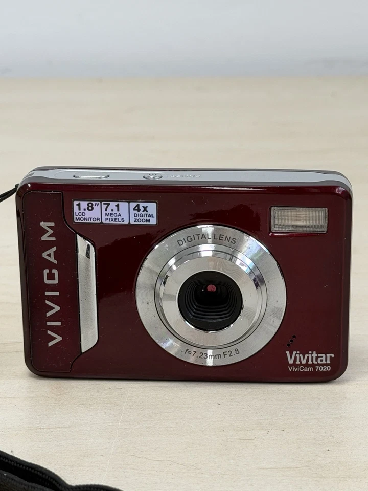 Vivitar Vivicam 7020 7.1MP 4x Zoom Compact Digital Camera, Red - Image 2 of 4