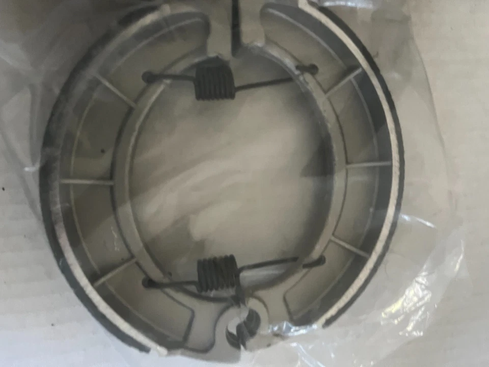 Novo Yamaha 1977-1980 IT250 1980 YZ465 IT425 Sapatos de Freio Especificação de Fábrica FS-119 - Imagem 3 de 4