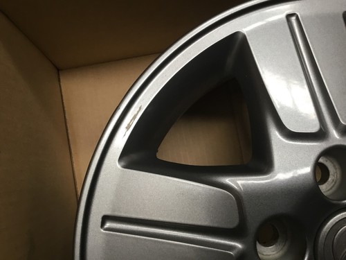 Genuine Toyota Hilux Alloy 2WD “15x6” 5 Stud - Picture 3 of 9