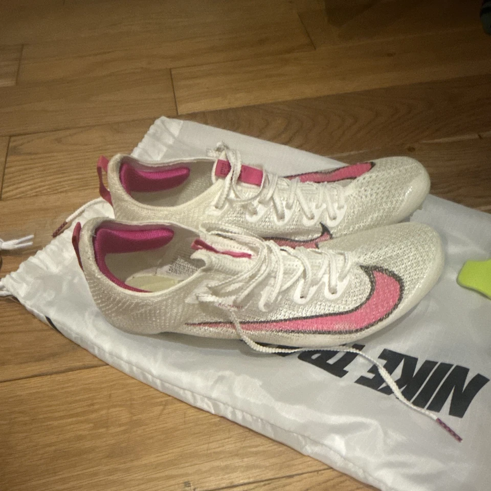 Nike White & Pink Superfly Elite - Image 1 of 3