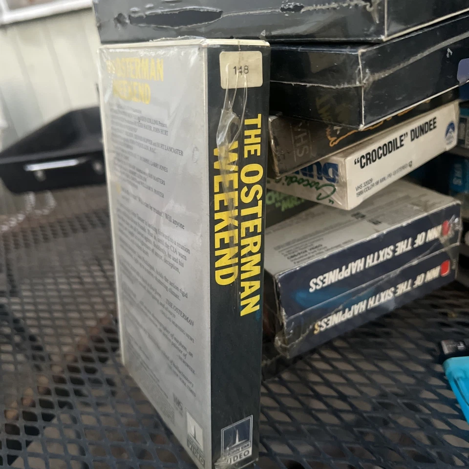 The Osterman Weekend: Thorn EMI Clamshell  Video Store  Rental  Display NO VHS Foto 3 de 4