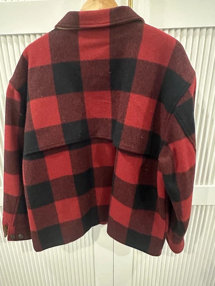 Cabela’s Buffalo Plaid Double Mackinaw Wool Hunting Jacket Sz Large - Image 2 of 4