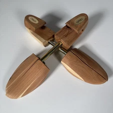 VTG MEDIUM Rochester Shoe Tree Dillards Cedar Wooden Shoe Tree Stretcher Shaper